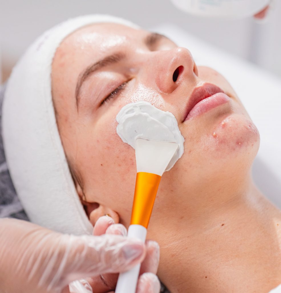 Mascara antioleosidade